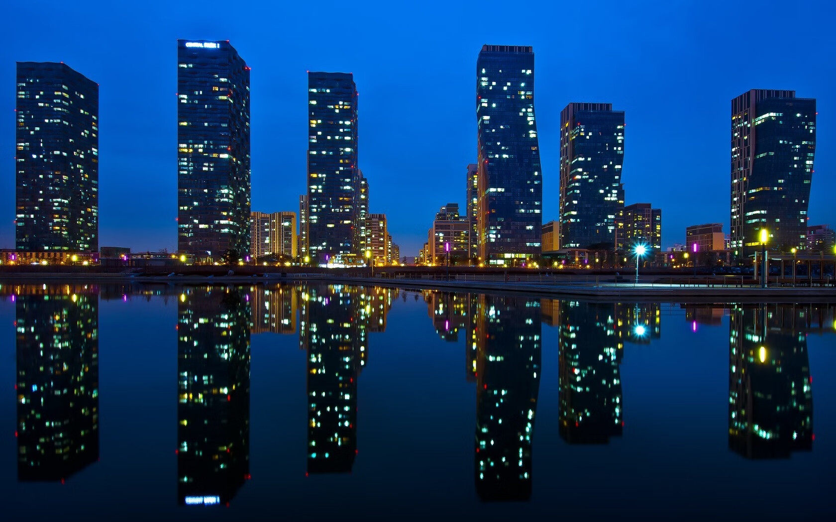 萨卡压制级发挥，哥斯达黎加补时绝杀马竞—一场友谊赛的战术启示