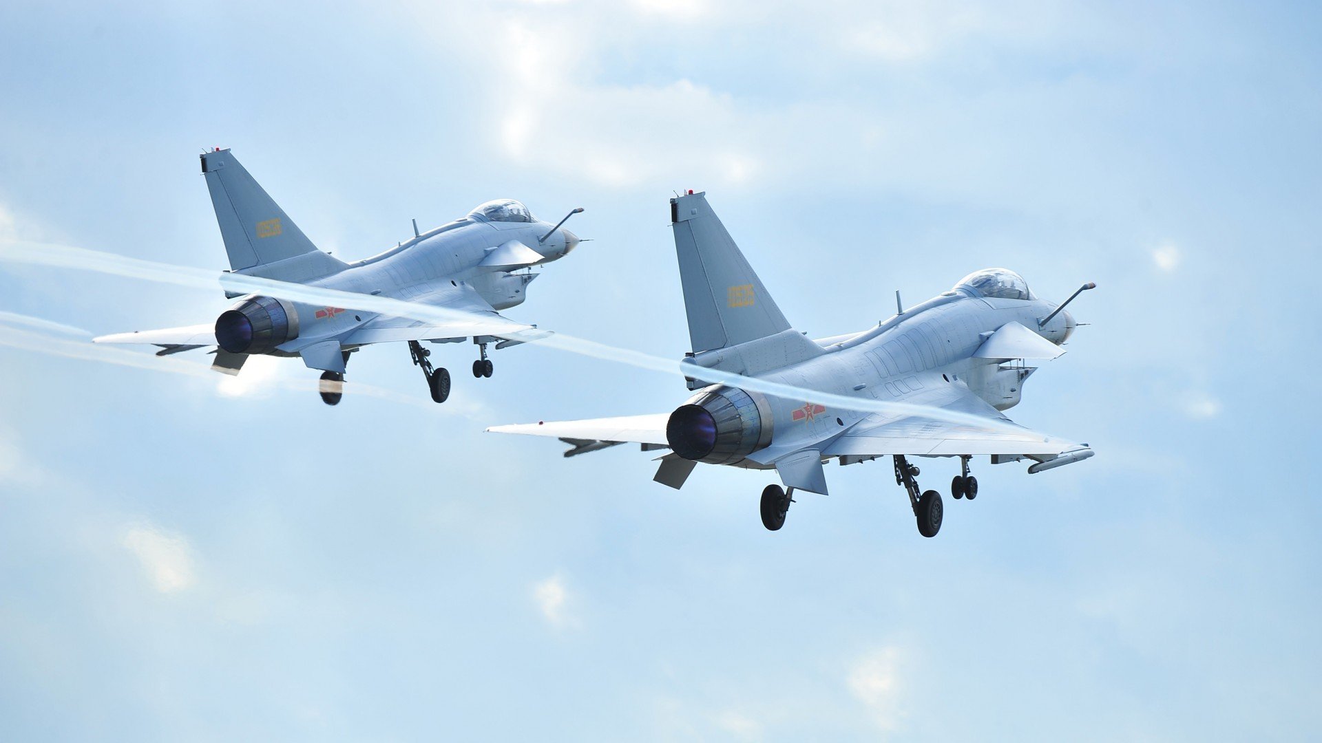 德国单节爆发拉开阿尔及利亚，阿劳霍教科书式表现引领胜利